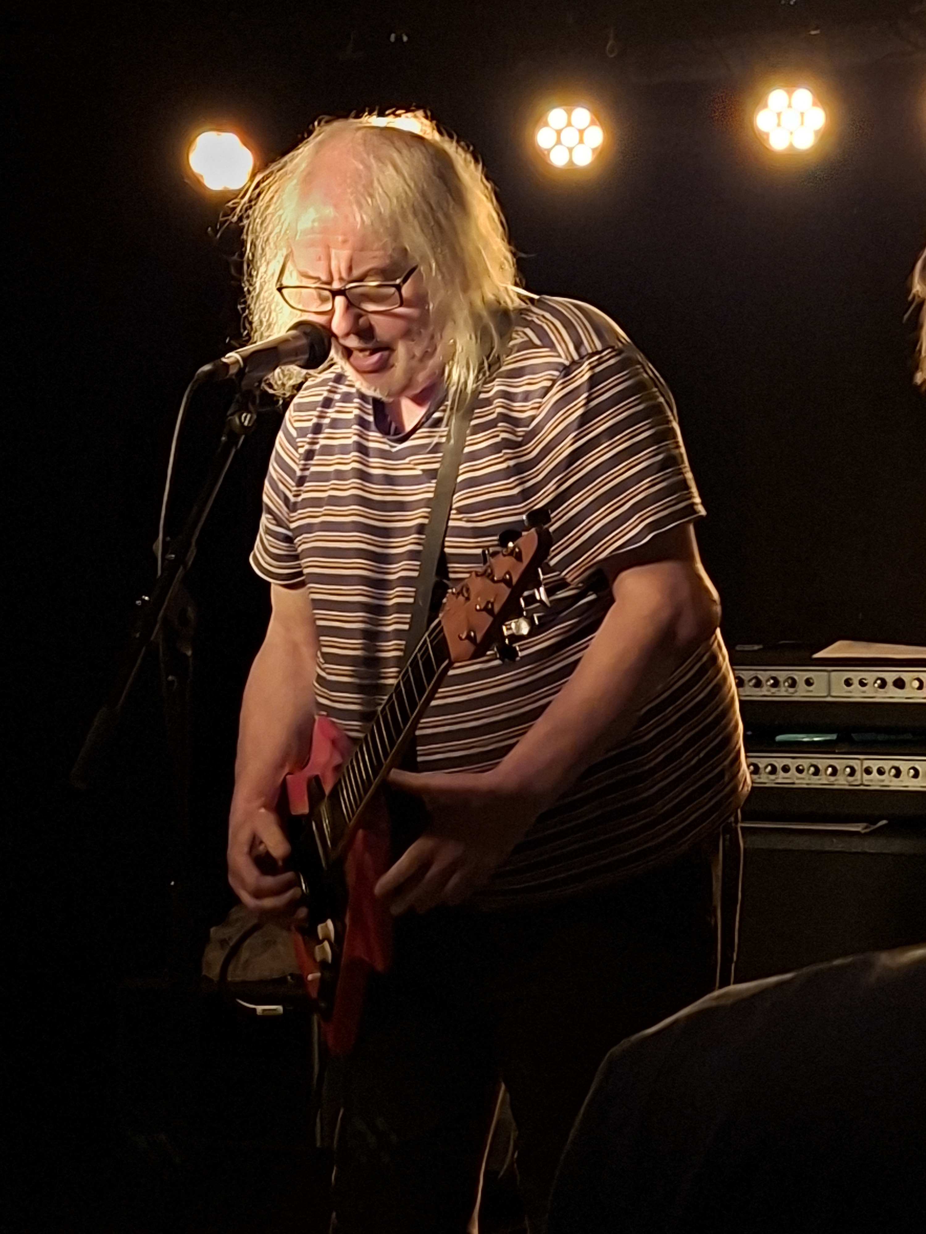 BevisFrond2026-04-22LogoHamburgGermany (18).jpg